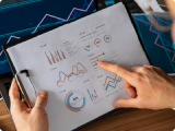 Monitoring Progress Secara Real-Time
